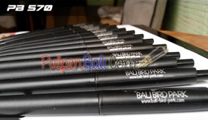 Pulpen Promosi warna hitam cetak silver Bali Bird Park