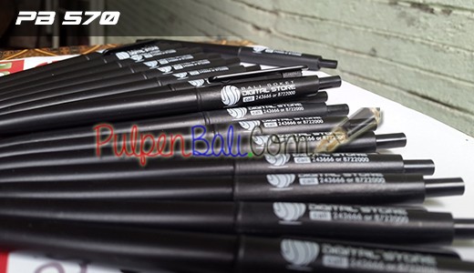 Pulpen Hotel hitam cetak logo Bali soket Denpasar