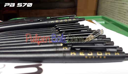 pulpen promosi hitam cetak emas Pesanan Kejora Suites Sanur 520x300